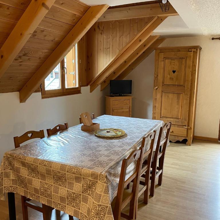 Chalet Moulinot - Appartamento Superior con 1 Camera da Letto e Balcone - 3