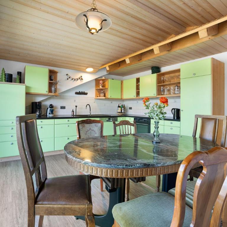 Weitsicht - Premium Apartment mit 3 Schlafzimmern und Balkon - 8