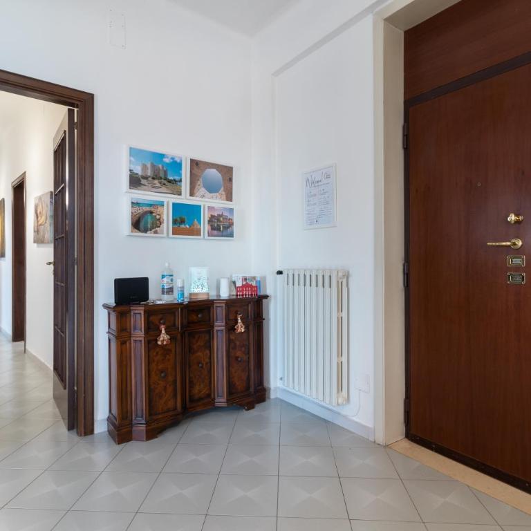 Chicca Casa Vacanze - Appartamento Deluxe con 2 Camere da Letto e Balcone - 28