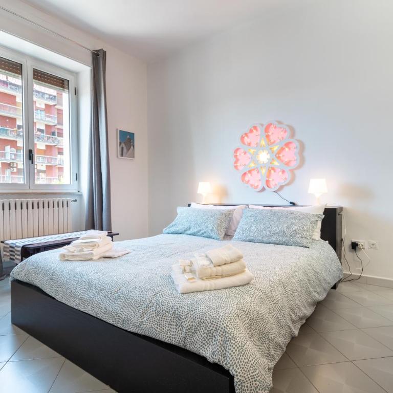 Chicca Casa Vacanze - Appartamento Deluxe con 2 Camere da Letto e Balcone - 13