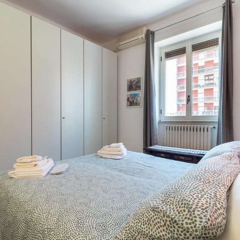 Chicca Casa Vacanze - Appartamento Deluxe con 2 Camere da Letto e Balcone - 15