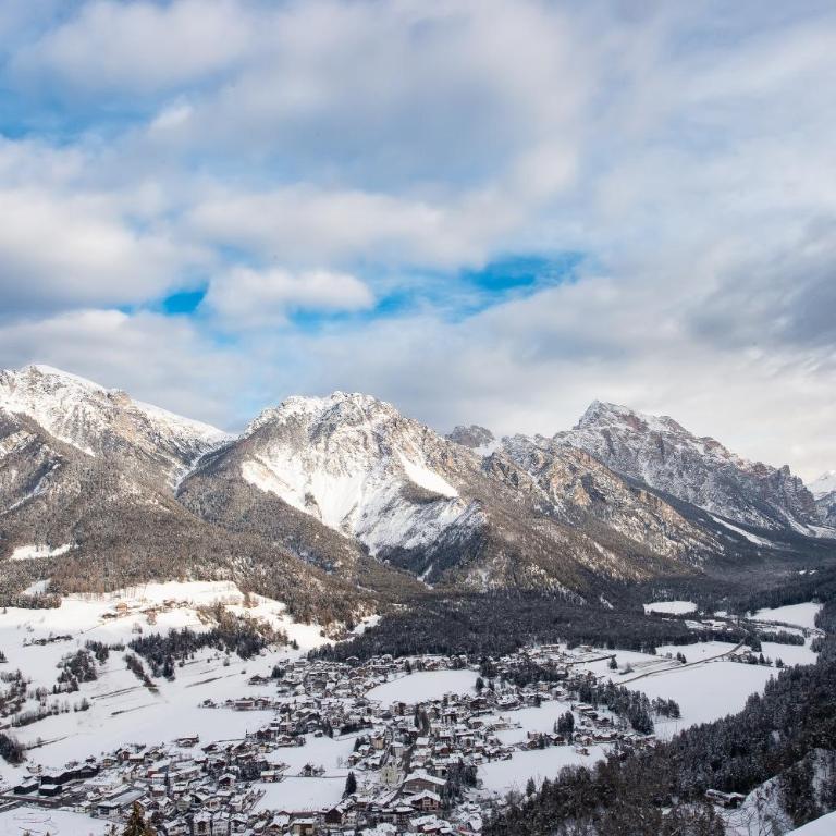 Les Ciases Chalets Dolomites Apt 3 - Appartamento Deluxe con 2 Camere da Letto e Balcone - 34