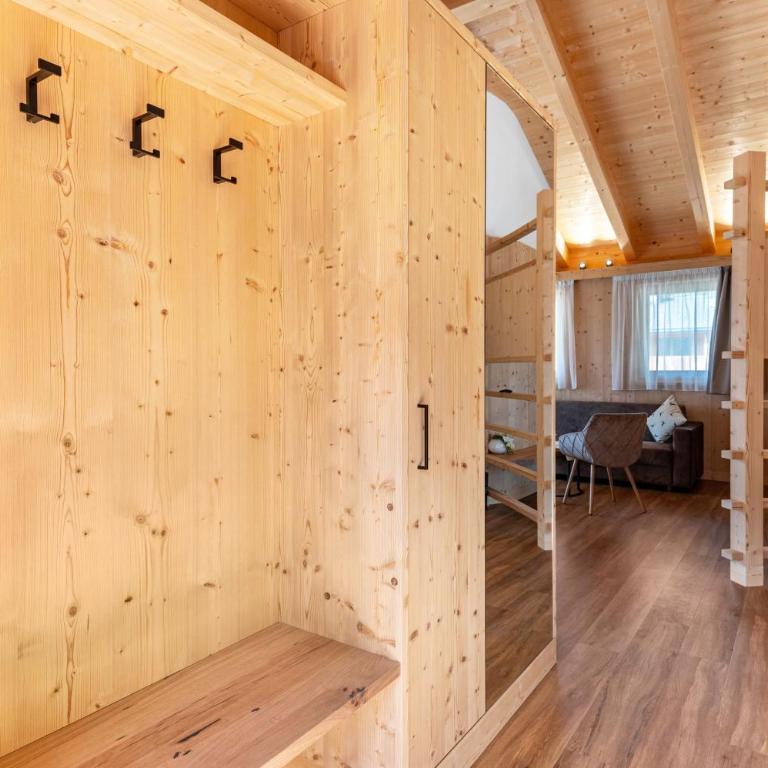 Les Ciases Chalets Dolomites Apt 3 - Appartamento Deluxe con 2 Camere da Letto e Balcone - 21