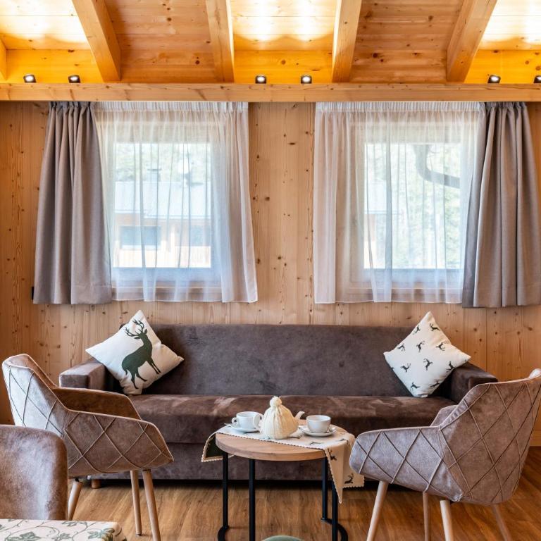 Les Ciases Chalets Dolomites Apt 3 - Appartamento Deluxe con 2 Camere da Letto e Balcone - 3