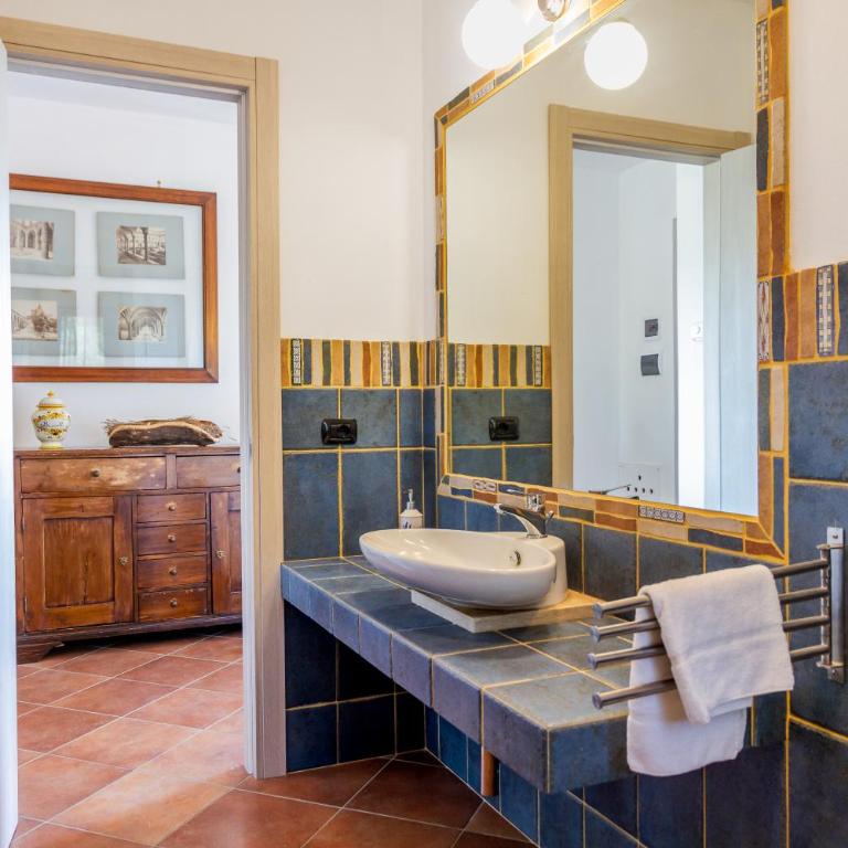Villa Glicine - Colleberto - Appartamento Premium con 3 Camere da Letto e Balcone - 20