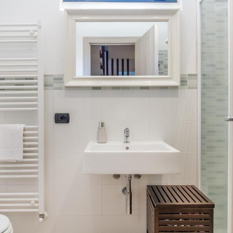 Villa Glicine - Colleberto - Appartamento Premium con 3 Camere da Letto e Balcone - 23