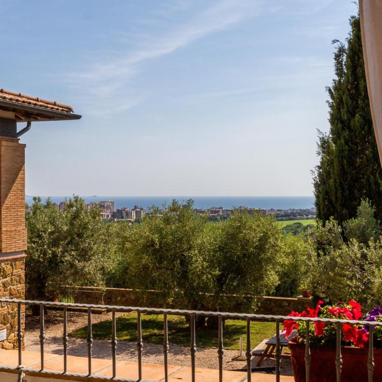 Villa Glicine - Colleberto - Appartamento Premium con 3 Camere da Letto e Balcone - 2