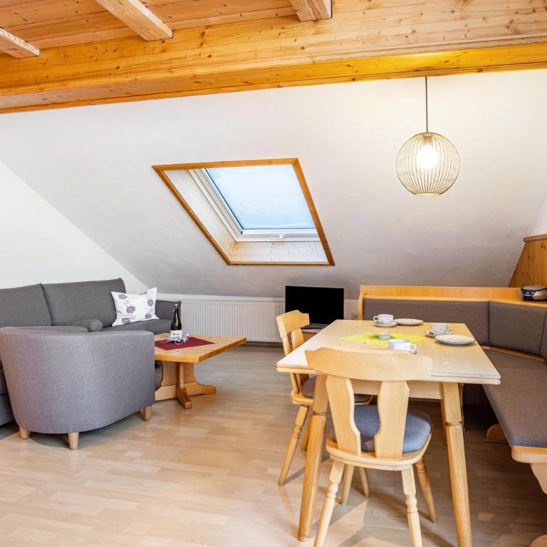 Ferienwohnungen Bergblick - Superior Apartment mit 1 Schlafzimmer und Balkon - 5