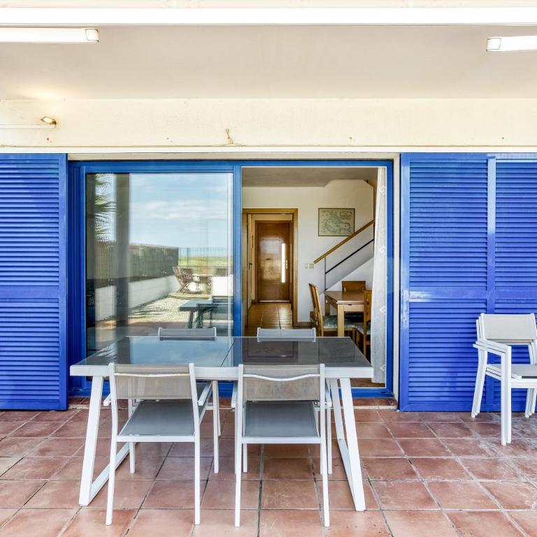 Oasis Premium Costa Brava - Three-Bedroom Premium Apartment with Balcony - 31