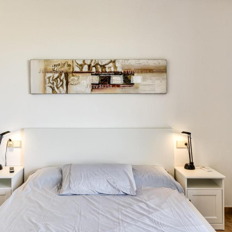 Oasis Premium Costa Brava - Three-Bedroom Premium Apartment with Balcony - 13