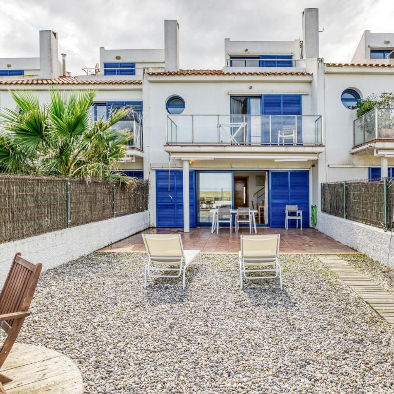 Oasis Premium Costa Brava - Three-Bedroom Premium Apartment with Balcony - 3