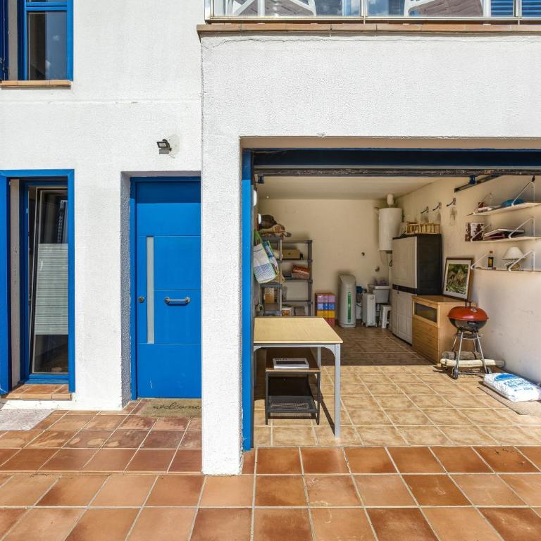 Oasis Premium Costa Brava - Three-Bedroom Premium Apartment with Balcony - 33