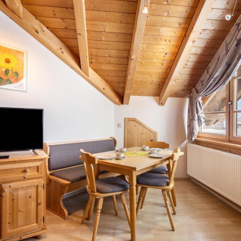 Ferienwohnungen Bergblick - Superior Apartment mit 1 Schlafzimmer und Balkon - 8