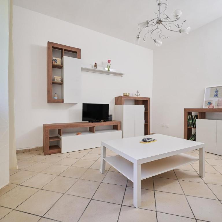 Casa Cecilia - Appartamento Deluxe con 2 Camere da Letto e Balcone - 15
