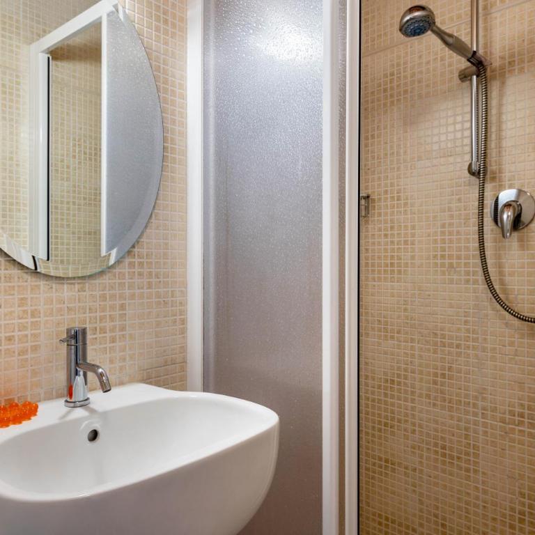 Apartment Vajolet - Appartamento Deluxe con 2 Camere da Letto e Balcone - 23