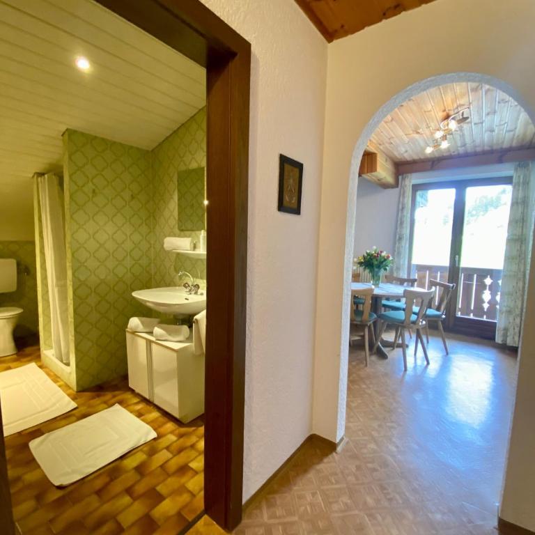 Wolfbachgut - Ferienwohnung 4 - Apartment mit 1 Schlafzimmer und Gartenblick - 10