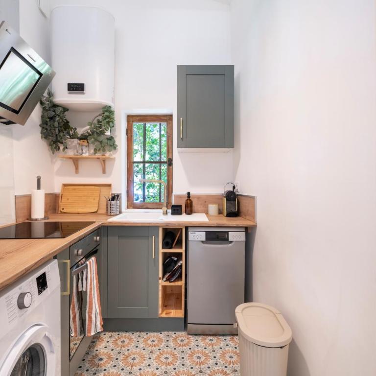 Joli gîte dans les collines - Maison 2 Chambres - 6