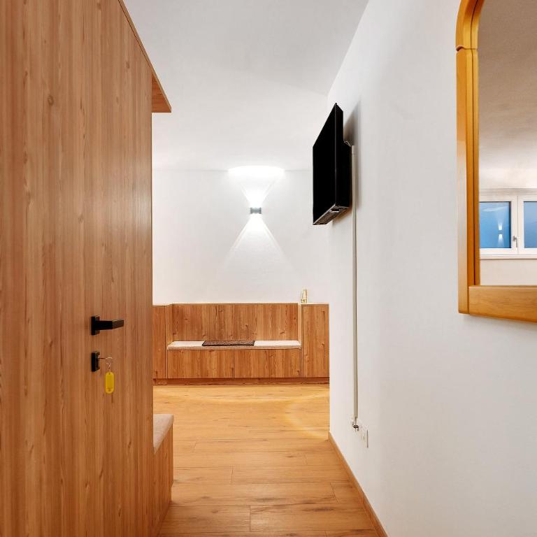 Villa Helena - Panorama Dolomiti - Appartamento Premium con 3 Camere da Letto e Balcone - 35