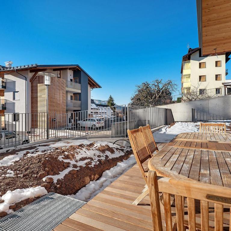 Villa Helena - Panorama Dolomiti - Appartamento Premium con 3 Camere da Letto e Balcone - 10