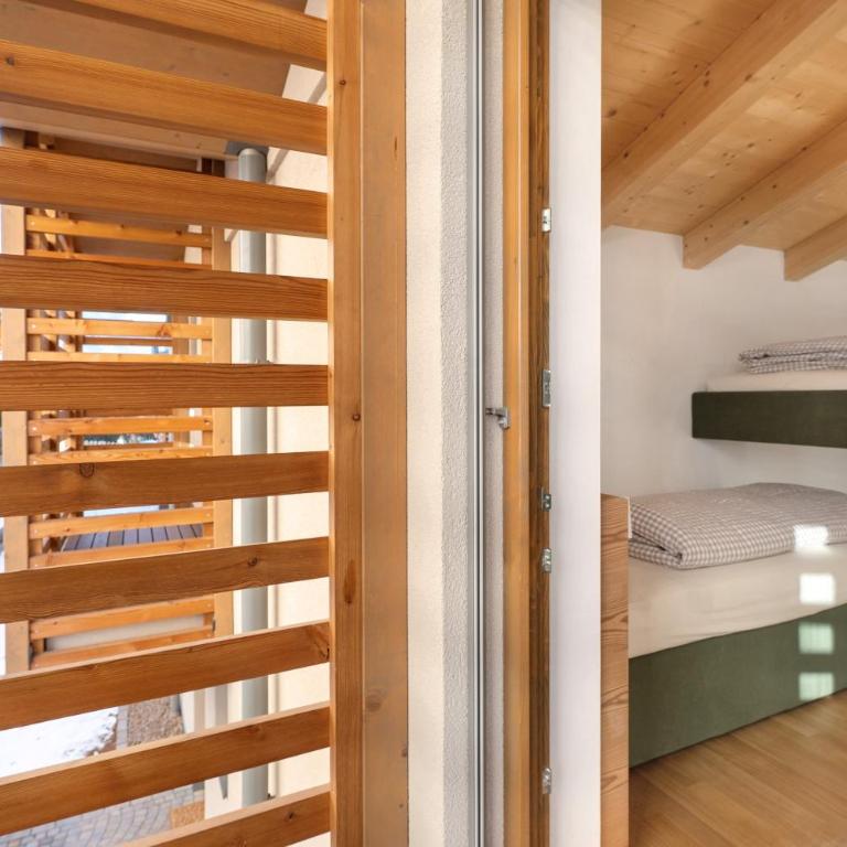 Villa Helena - Panorama Dolomiti - Appartamento Premium con 3 Camere da Letto e Balcone - 15