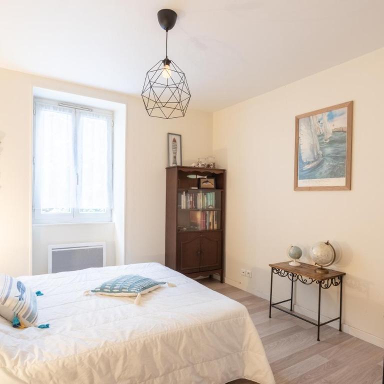 Appartement Etxexuria - Two-Bedroom Deluxe Apartment with Garden View - 14