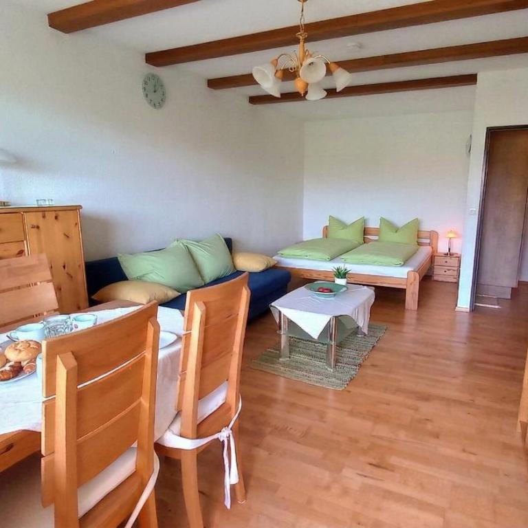 ROBERTO Haus KMB Seeappartement am Ossiacher See, Hallenbad, Skiarena Gerlitzen - Apartment mit 2 Schlafzimmern und Balkon - 3