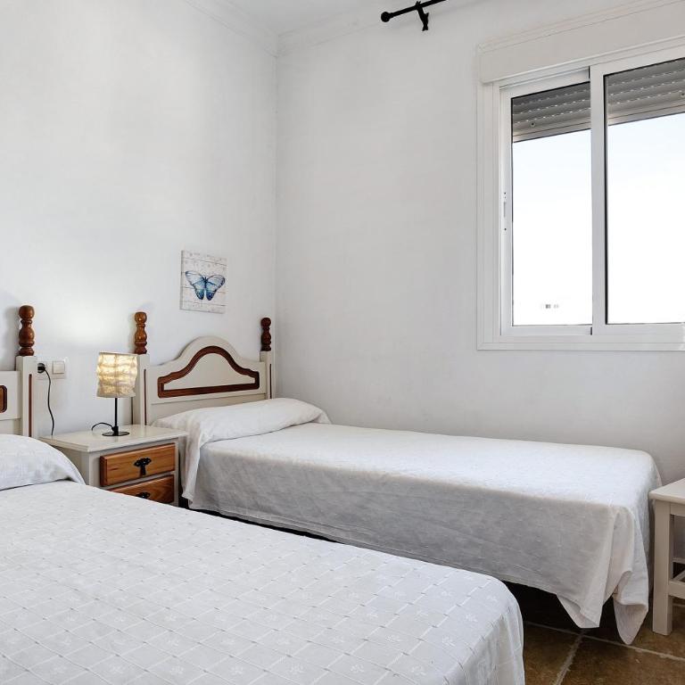 Alboran 208 - Apartamento Deluxe de 2 dormitorios con vistas al jardín - 17