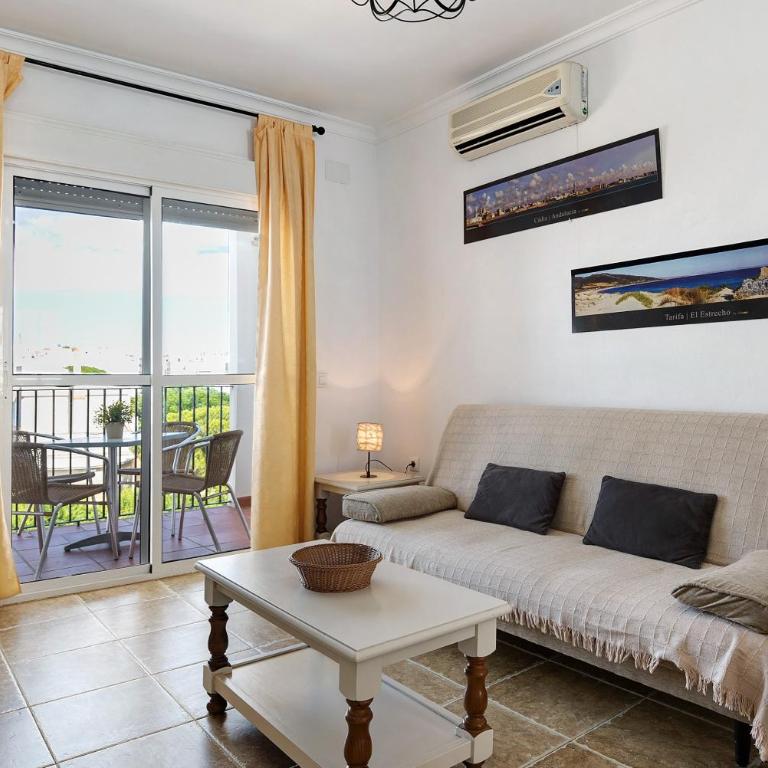 Alboran 208 - Apartamento Deluxe de 2 dormitorios con vistas al jardín - 2