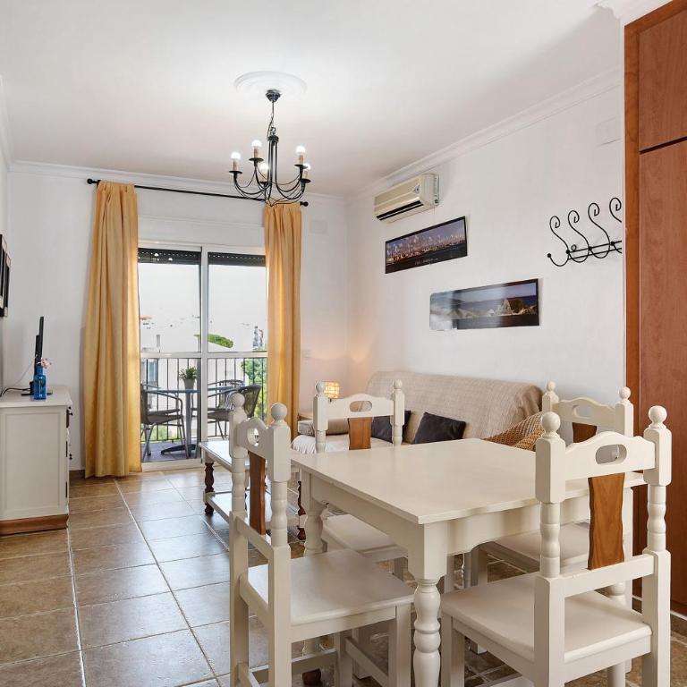 Alboran 208 - Apartamento Deluxe de 2 dormitorios con vistas al jardín - 5