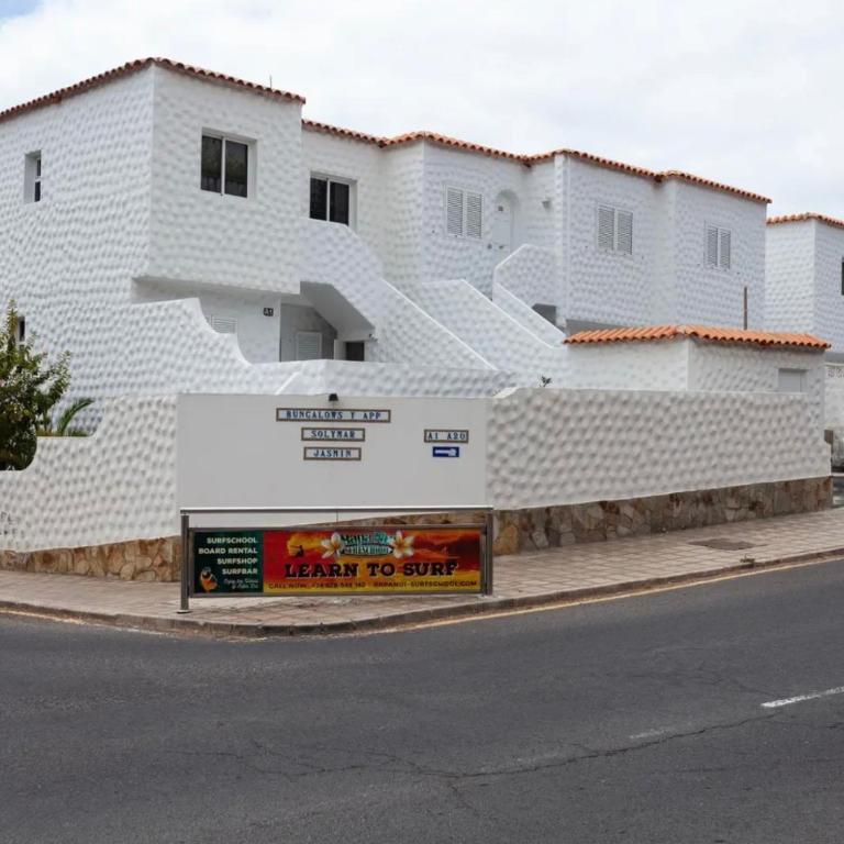 Seaviews from the big balcony, parking and wifi - Apartamento Superior de 1 dormitorio con balcón - 19