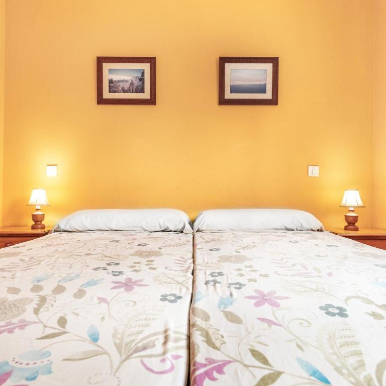 Seaviews from the big balcony, parking and wifi - Apartamento Superior de 1 dormitorio con balcón - 8