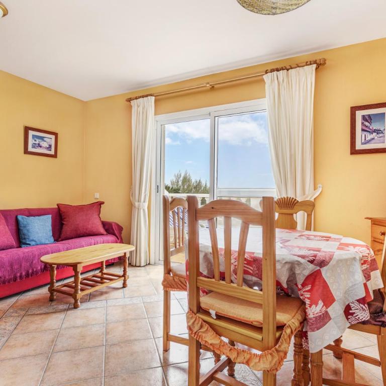 Seaviews from the big balcony, parking and wifi - Apartamento Superior de 1 dormitorio con balcón - 1