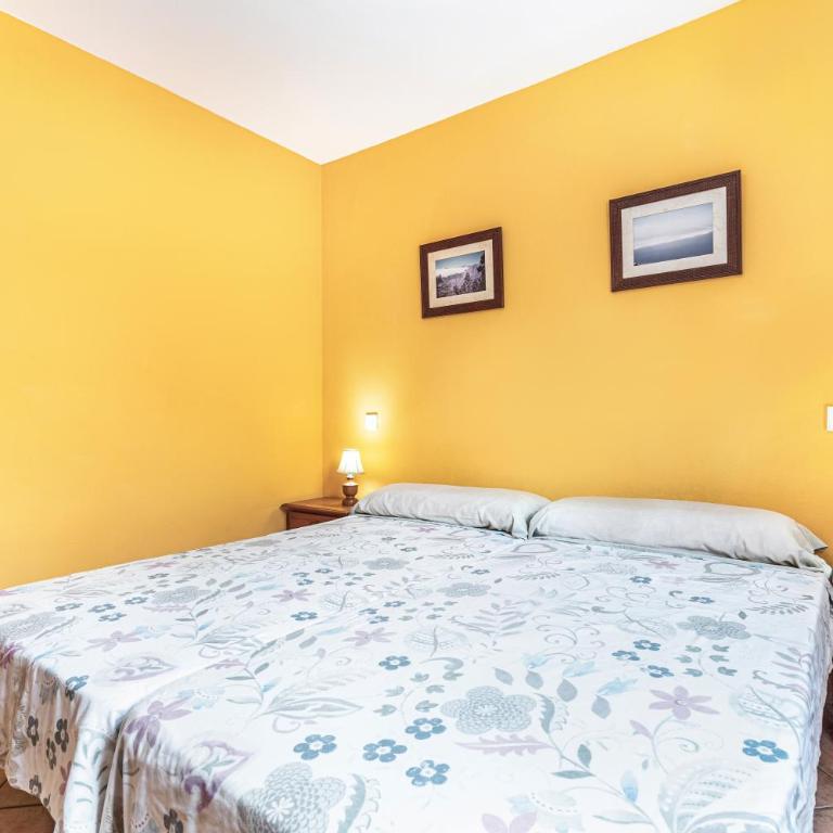 Seaviews from the big balcony, parking and wifi - Apartamento Superior de 1 dormitorio con balcón - 10