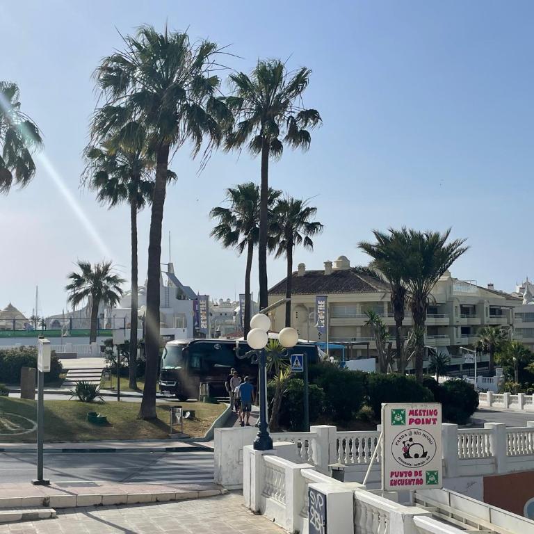 Marina View Benalmadena - Superior One-Bedroom Apartment with Balcony - 10