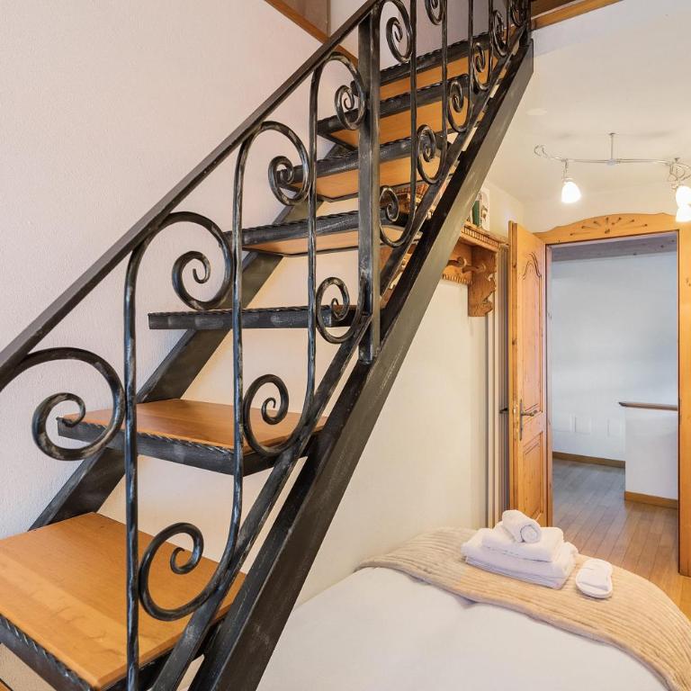Chalet Royal - Three-Bedroom Chalet - 25