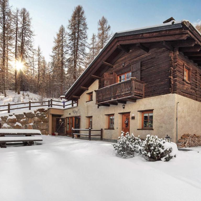 Chalet Royal - Three-Bedroom Chalet - 36