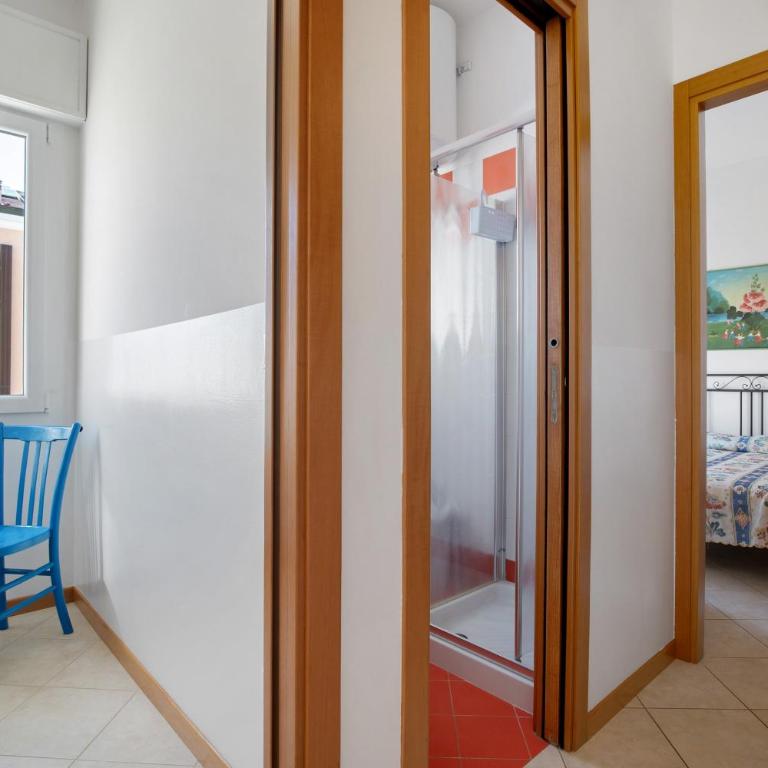 Residence International - Appartamento Deluxe con 2 Camere da Letto e Balcone - 20