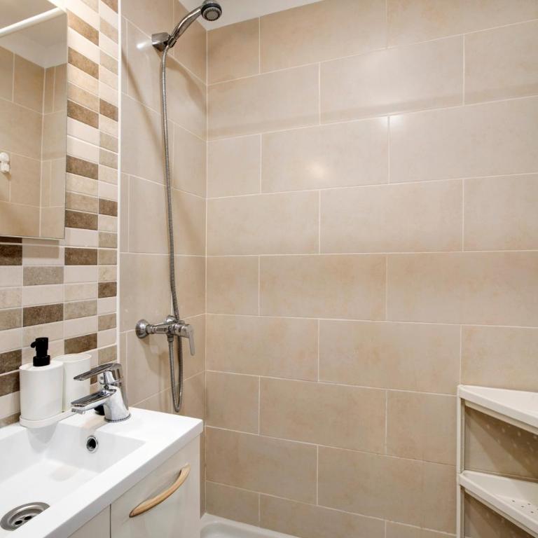 El Rinconcito de Villalba Hervás - Apartamento Deluxe de 2 dormitorios con balcón - 16