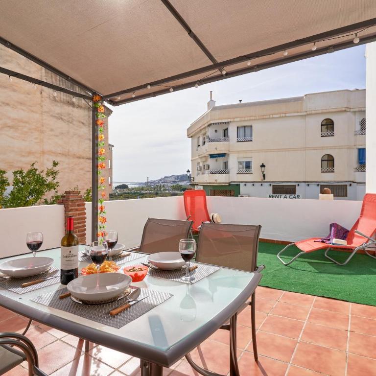 Estudio 1 D en el centro de Nerja - Estudio con terraza - 1