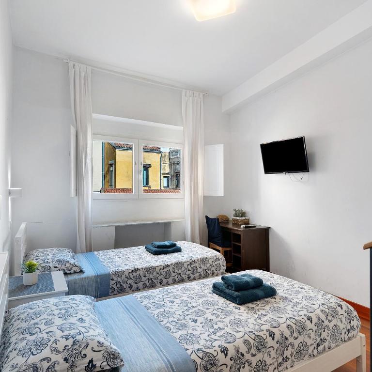 Divina Salerno Centro - Appartamento Premium con 3 Camere da Letto e Balcone - 43