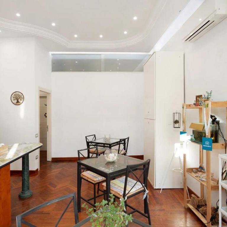Divina Salerno Centro - Appartamento Premium con 3 Camere da Letto e Balcone - 21