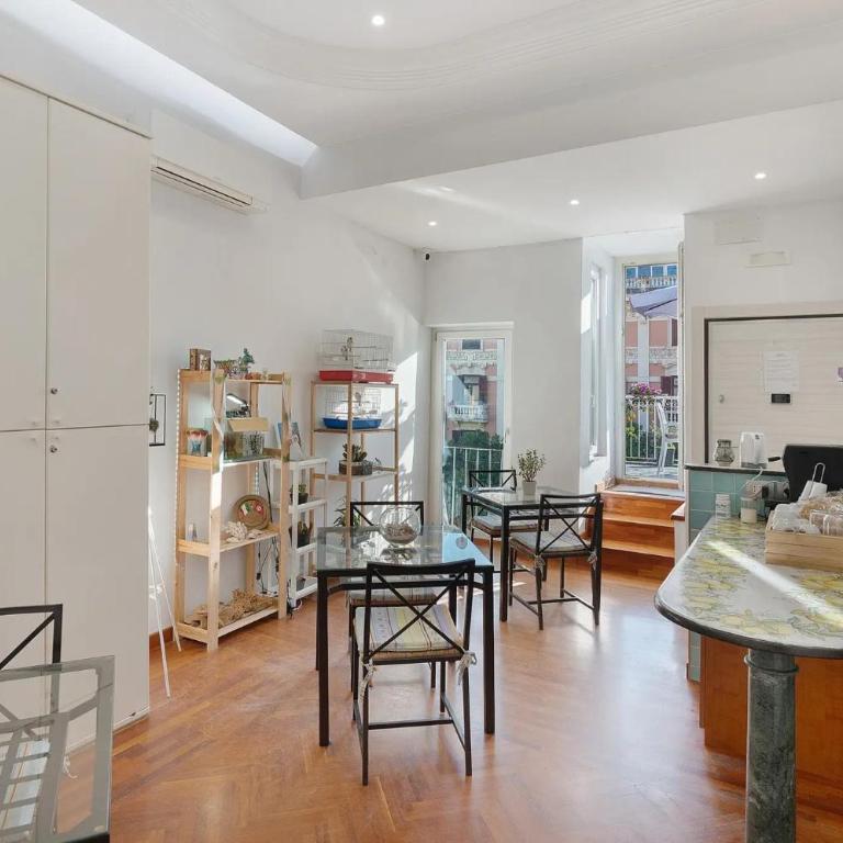 Divina Salerno Centro - Appartamento Premium con 3 Camere da Letto e Balcone - 22
