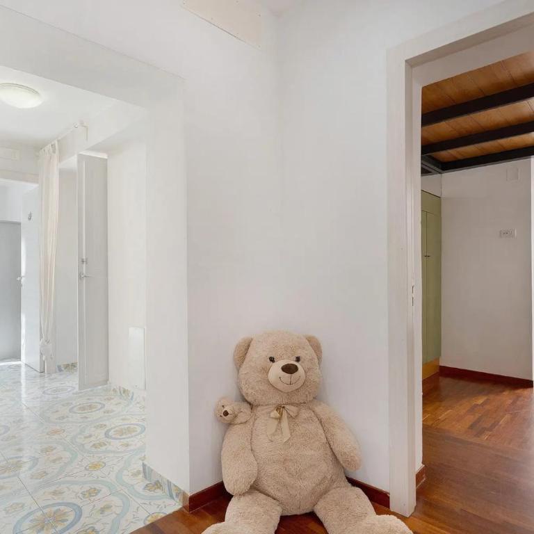 Divina Salerno Centro - Appartamento Premium con 3 Camere da Letto e Balcone - 24