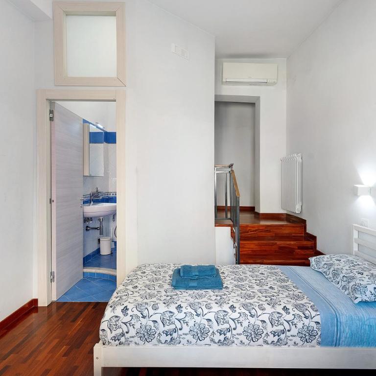 Divina Salerno Centro - Appartamento Premium con 3 Camere da Letto e Balcone - 42
