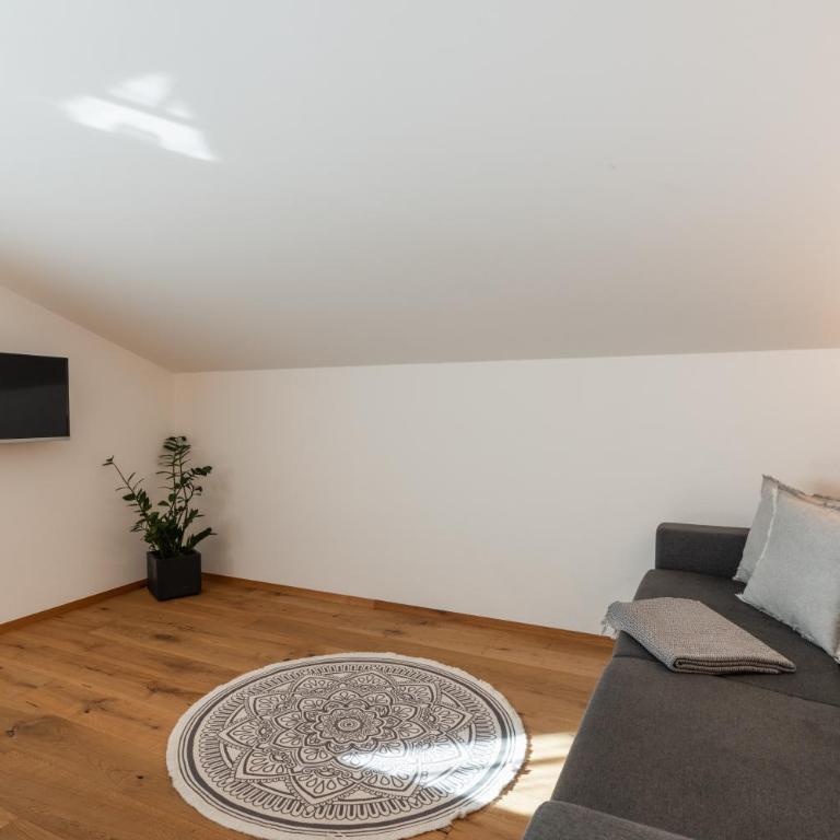 Huberhof Gais - Appartamento Deluxe con 2 Camere da Letto e Vista Giardino - 4