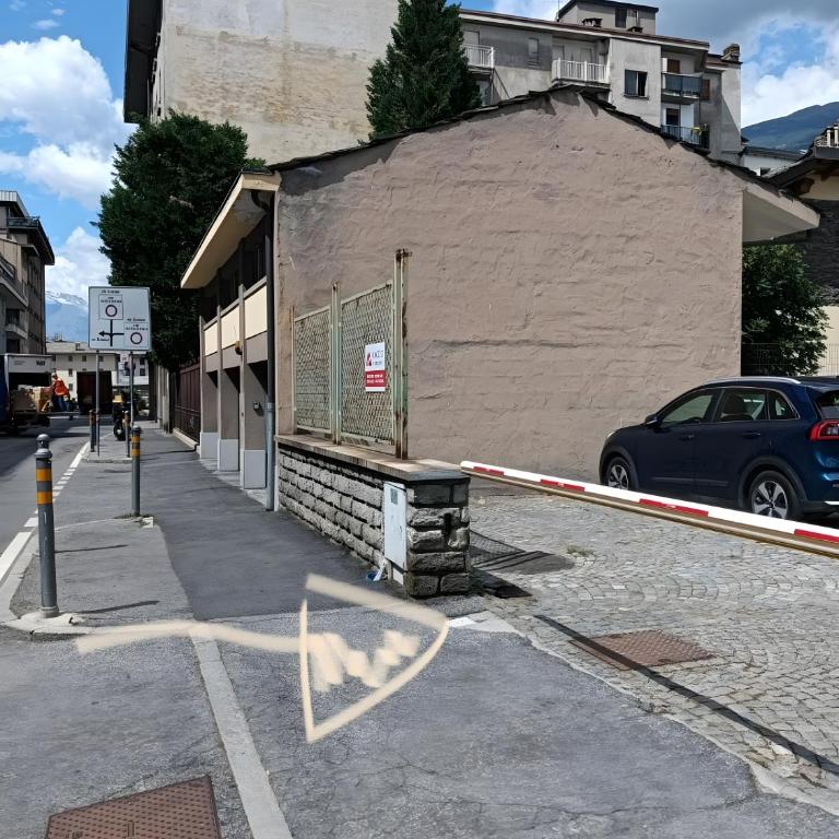 La Mansardina - Aosta - Appartamento Superior con Vista Città - 32