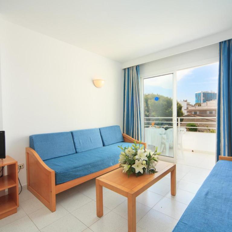 Apartamento Via Alemanya Standard C - Quadruple Room with Balcony - 3