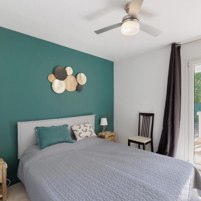 Alexandra - Six-Bedroom House - 10