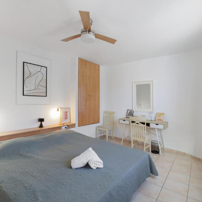 Alexandra - Six-Bedroom House - 19