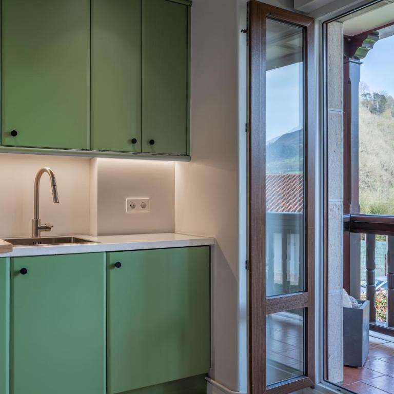 'Salmosalar' Cangas de Onís - Apartamento Deluxe de 2 dormitorios con vistas al jardín - 7